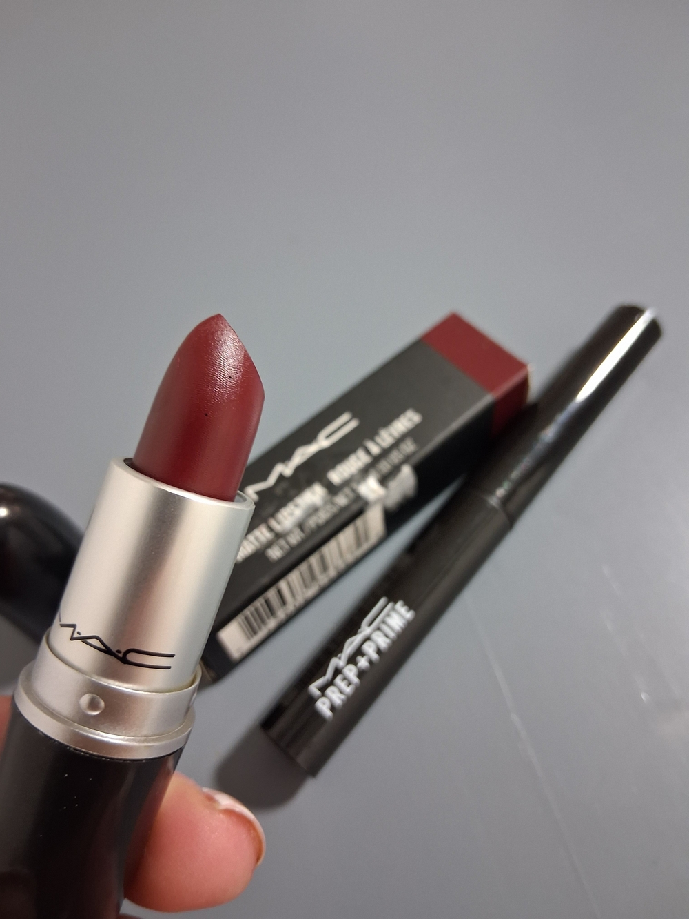 MAC Cosmetics Matte Lipstick in DIVA with Prep + Prime Included